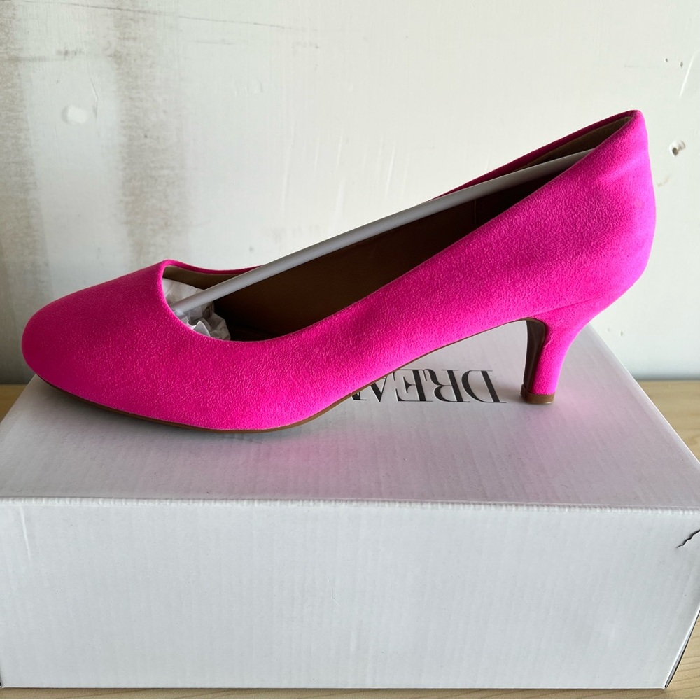 Fuchsia Suede Roundtoe Pumps